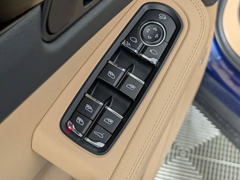 New 2026 Porsche Macan AWD/4WD image 26