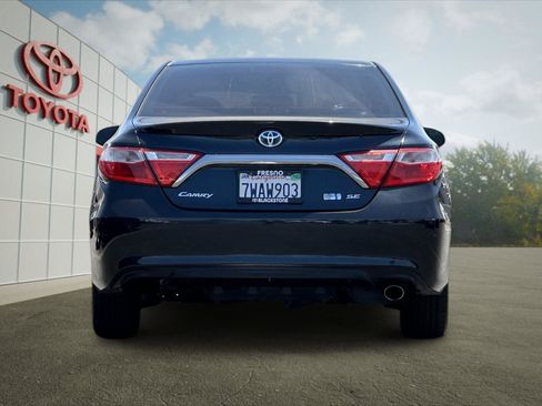 Used 2017 Toyota Camry SE FWD image 4