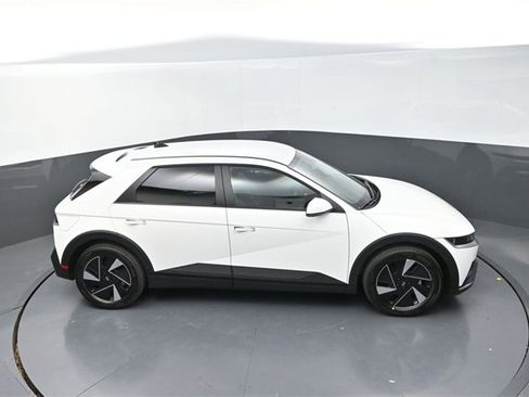 New 2026 Hyundai Ioniq 5 SEL image 29