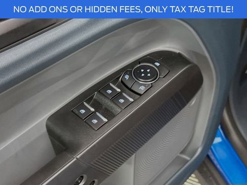 New 2025 Ford Maverick XL image 17