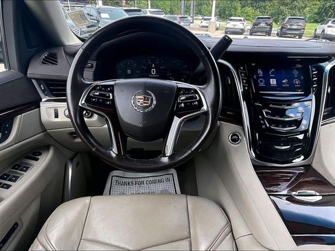 Used 2015 Cadillac Escalade ESV Premium AWD/4WD image 5