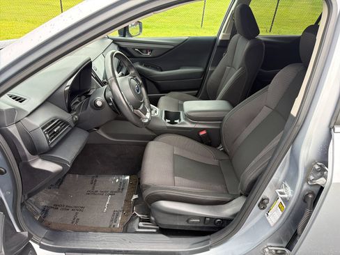 Used 2024 Subaru Outback Premium AWD/4WD image 11