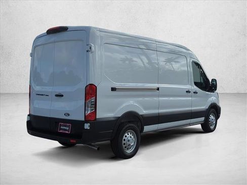 New 2026 Ford Transit 250 148 Medium Roof w/ Load Area Protection Package RWD image 2