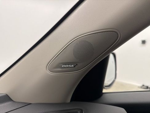 New 2025 Honda Pilot Touring image 35