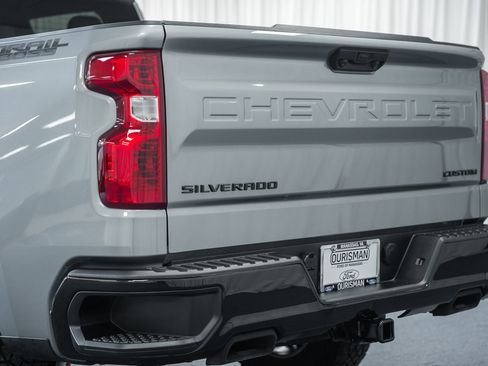 Used 2025 Chevrolet Silverado 1500 Custom Trail Boss w/ Dark Appearance Package image 6