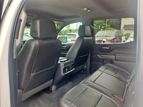 Used 2020 Chevrolet Silverado 1500 LTZ w/ LTZ Premium Package AWD/4WD image 9