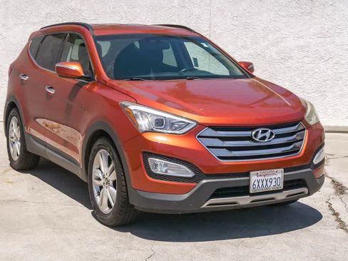 Used 2013 Hyundai Santa Fe Sport 2.0T FWD image 3
