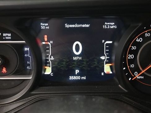 Used 2025 Jeep Wrangler Unlimited Sahara AWD/4WD image 33