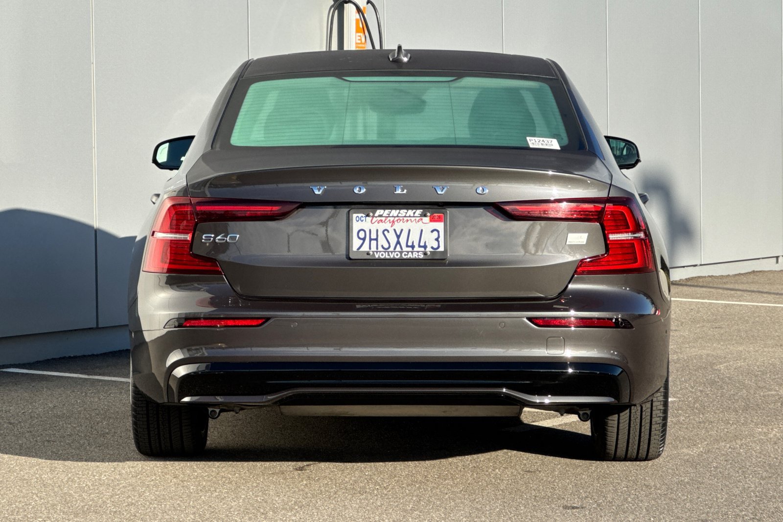 Used 2024 Volvo S60 T8 Plus w/ Climate Package AWD/4WD image 4