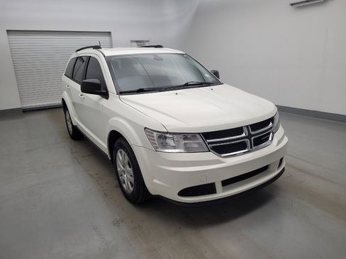 Used 2020 Dodge Journey SE w/ SE Popular Equipment Group FWD image 13