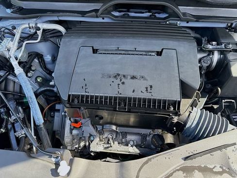 Used 2024 Honda Pilot Touring image 29