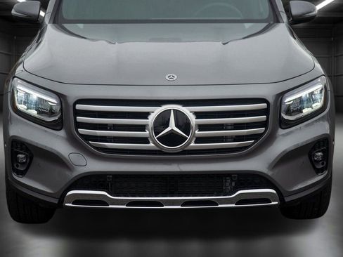 Certified 2025 Mercedes-Benz GLB 250 4MATIC image 13