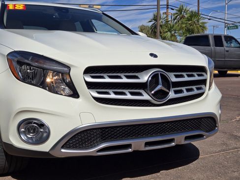 Used 2018 Mercedes-Benz GLA 250 4MATIC w/ Premium Package image 6