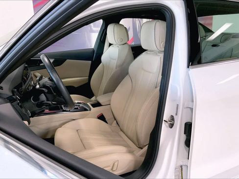 Used 2021 Audi A4 2.0T Premium w/ Convenience Package image 11