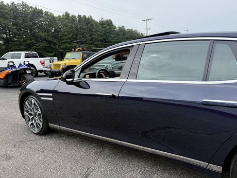 Used 2025 Genesis G90 3.5T AWD/4WD image 10