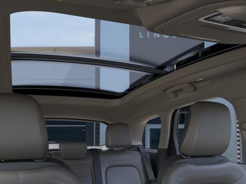 New 2026 Lincoln Corsair Premiere AWD/4WD image 22