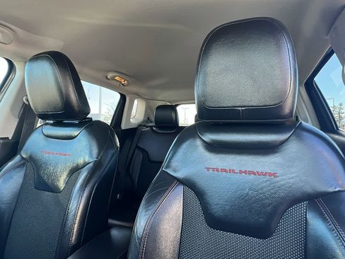 Used 2019 Jeep Compass Trailhawk image 11