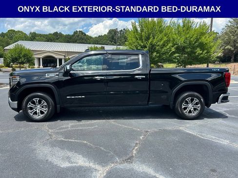Used 2022 GMC Sierra 1500 SLT w/ SLT Convenience Package AWD/4WD image 8