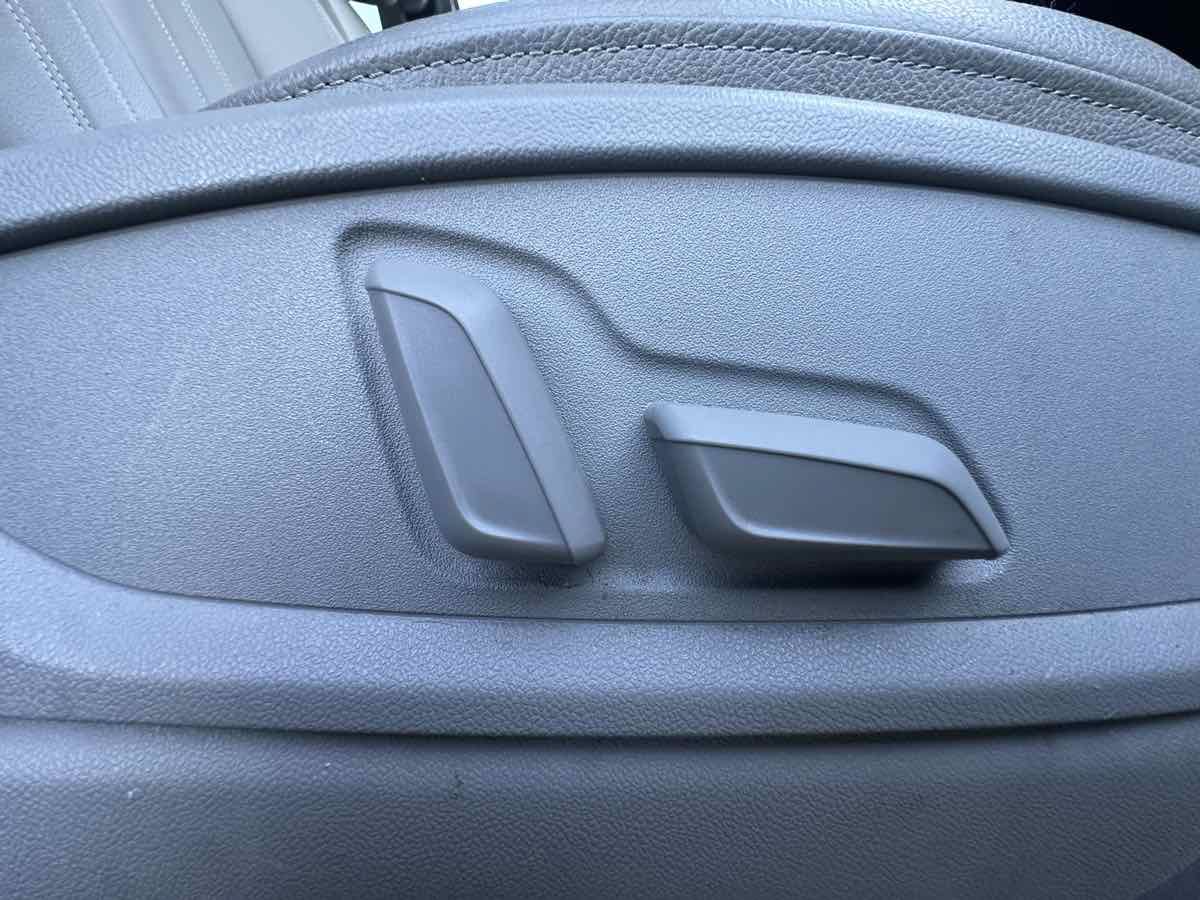 Used 2018 Audi Q5 Prestige AWD/4WD image 31