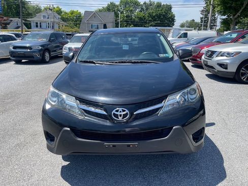 Used 2015 Toyota RAV4 LE AWD/4WD image 3