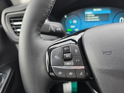 New 2026 Ford Escape SE w/ PHEV Premium Package image 15