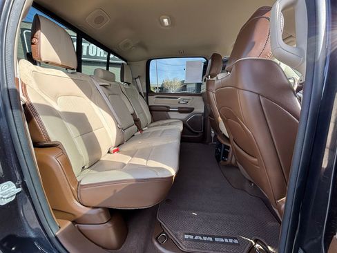 Used 2020 RAM 1500 Laramie AWD/4WD image 23