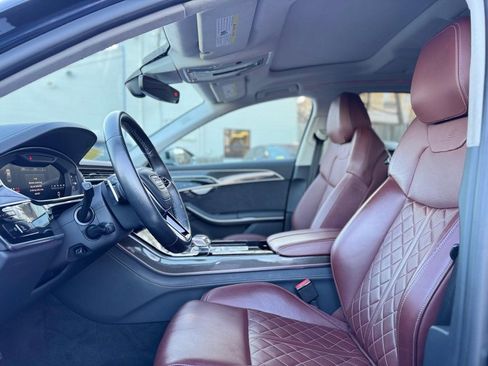 Used 2022 Audi S8 image 16