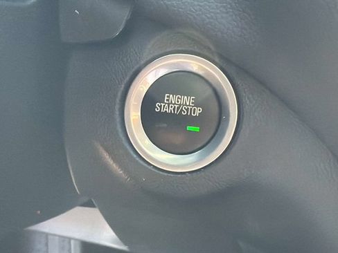 Used 2023 Chevrolet Equinox LT FWD image 31