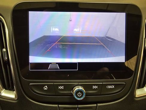 Used 2021 Chevrolet Malibu LT image 21