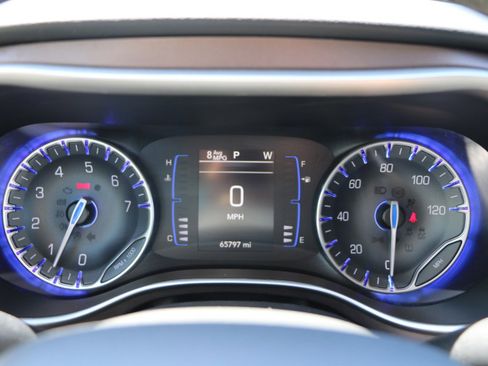 Used 2023 Chrysler Voyager LX FWD image 31
