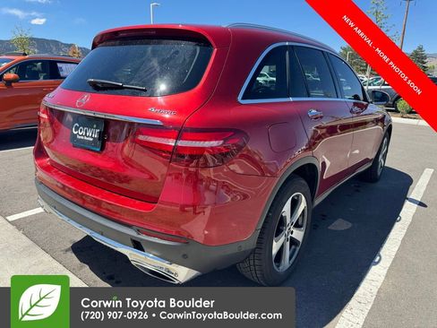 Used 2017 Mercedes-Benz GLC 300 4MATIC image 7