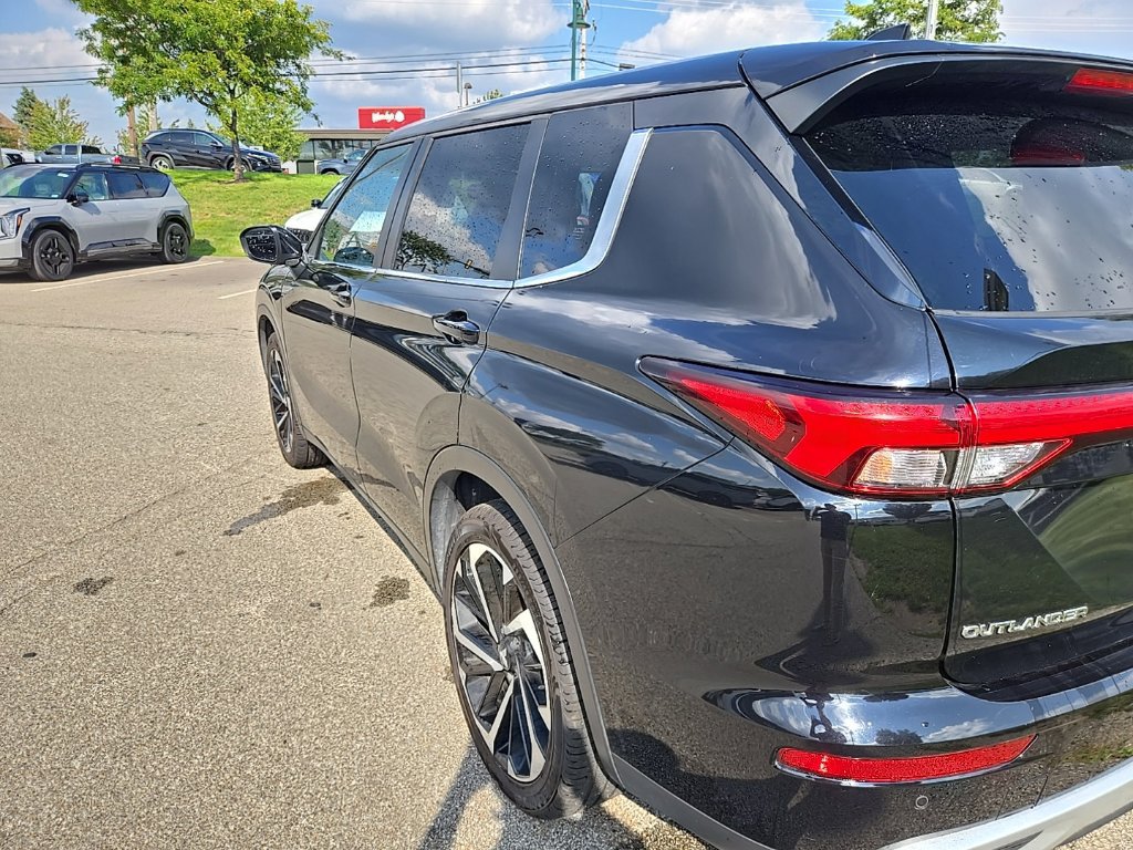 Used 2024 Mitsubishi Outlander SE AWD/4WD image 7