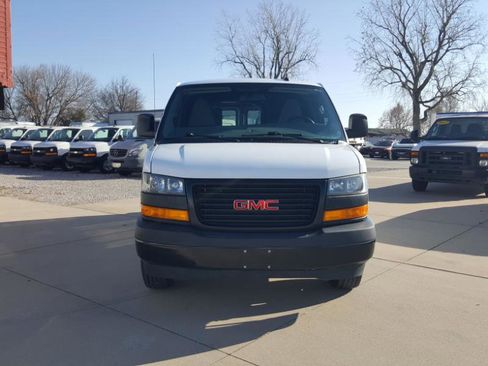 Used 2023 GMC Savana 2500 Extended w/ Driver Convenience Package image 4