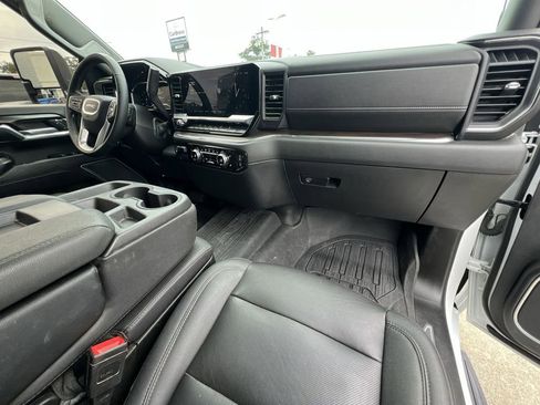 Used 2024 GMC Sierra 2500 SLT w/ LPO, GMC Protection Package image 37