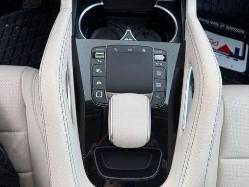 Used 2025 Mercedes-Benz GLE 450e 4MATIC image 12