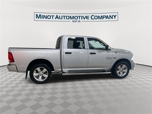 Used 2015 RAM 1500 Express image 9