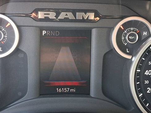 Used 2025 RAM 2500 Big Horn AWD/4WD image 23