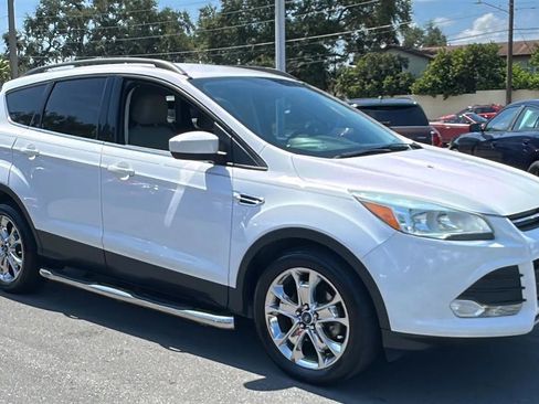 Used 2015 Ford Escape SE w/ Equipment Group 201A FWD image 5