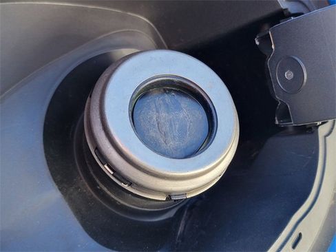 Certified 2023 Jeep Cherokee Altitude Lux image 8