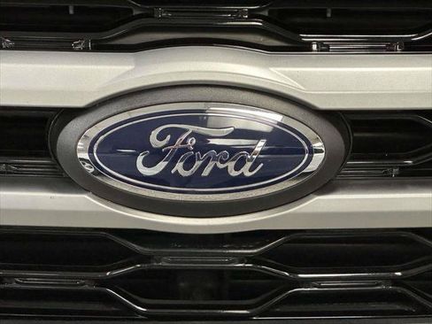 Used 2023 Ford Expedition XLT AWD/4WD image 6