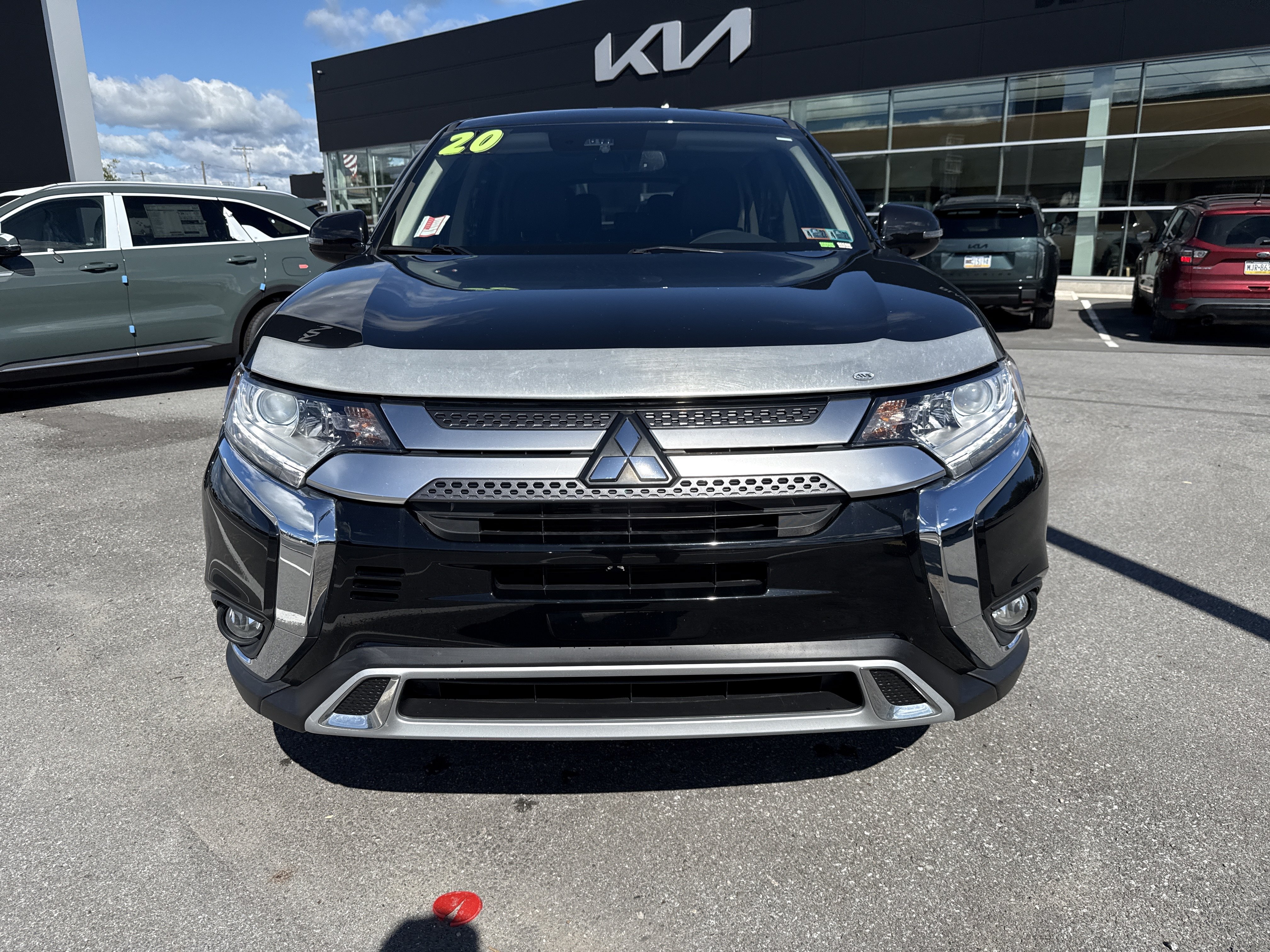 Used 2020 Mitsubishi Outlander SE AWD/4WD image 9