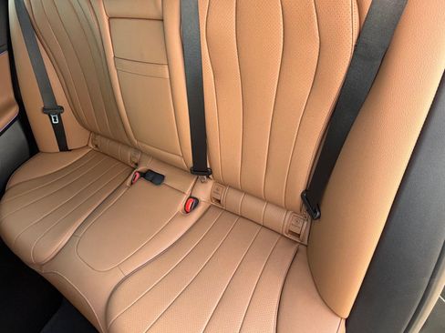 Used 2025 Mercedes-Benz E 350 Sedan image 19