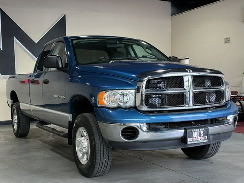 Used 2004 Dodge Ram 2500 Truck SLT w/ Trailer Tow Group AWD/4WD image 2