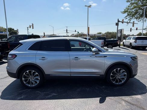 Used 2021 Lincoln Nautilus Reserve AWD/4WD image 14
