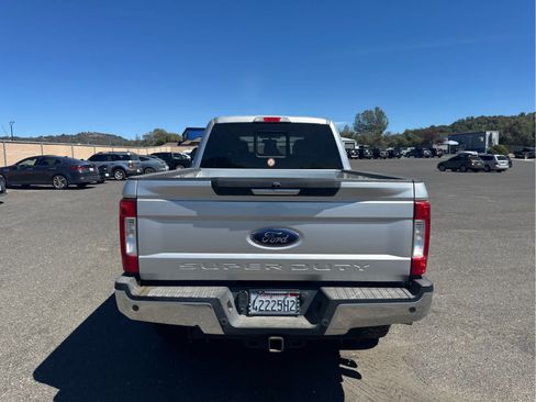 Certified 2017 Ford F250 Lariat w/ Lariat Value Package AWD/4WD image 6