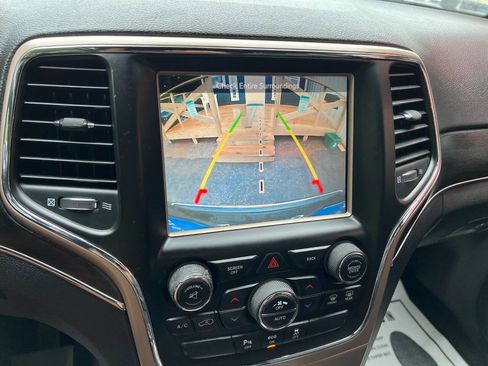 Used 2014 Jeep Grand Cherokee Limited image 31