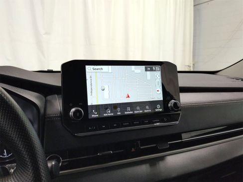 Used 2024 Mitsubishi Outlander SE image 15