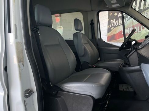 Used 2019 Ford Transit 350 XL image 27