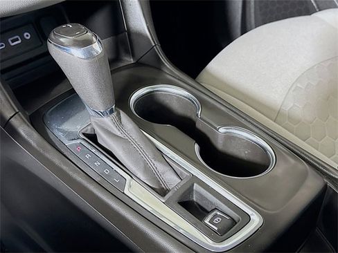 Used 2020 Chevrolet Equinox LS w/ LS Convenience Package image 14