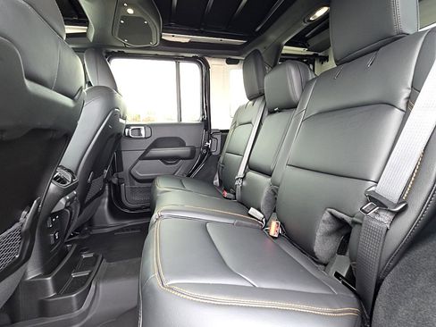 New 2026 Jeep Wrangler Unlimited Sahara image 10